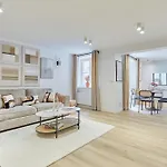 Superb Ac Center Bourse Place *